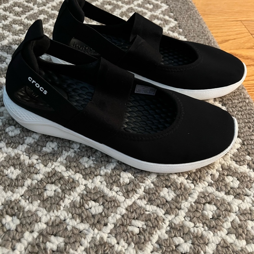 Crocs slip on sneaker